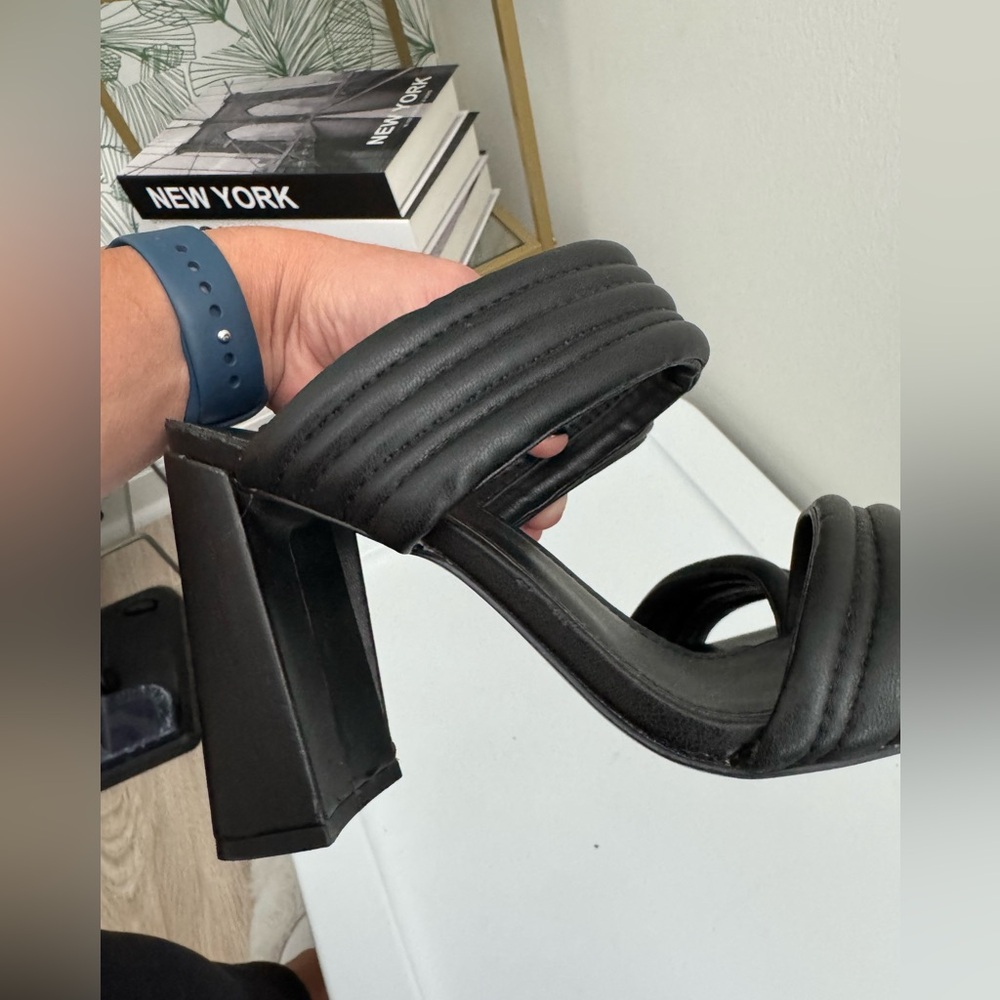 Steve Madden Black Heeled Sandals